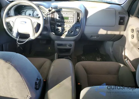 2002 Ford Escape Xlt из США, поврежденный, VIN 1FMYU04132KD87589